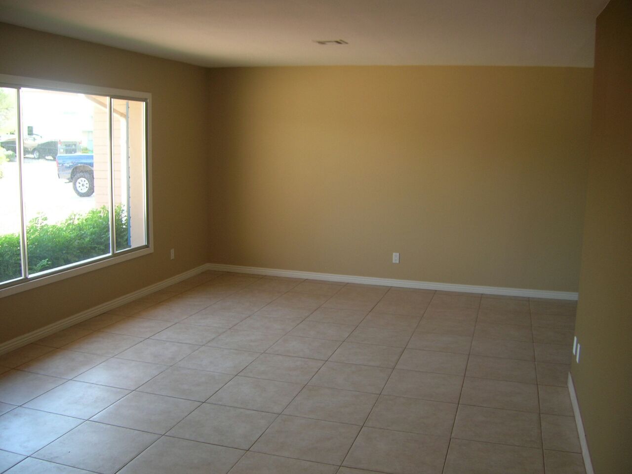 שיפוץ חדר מגורים