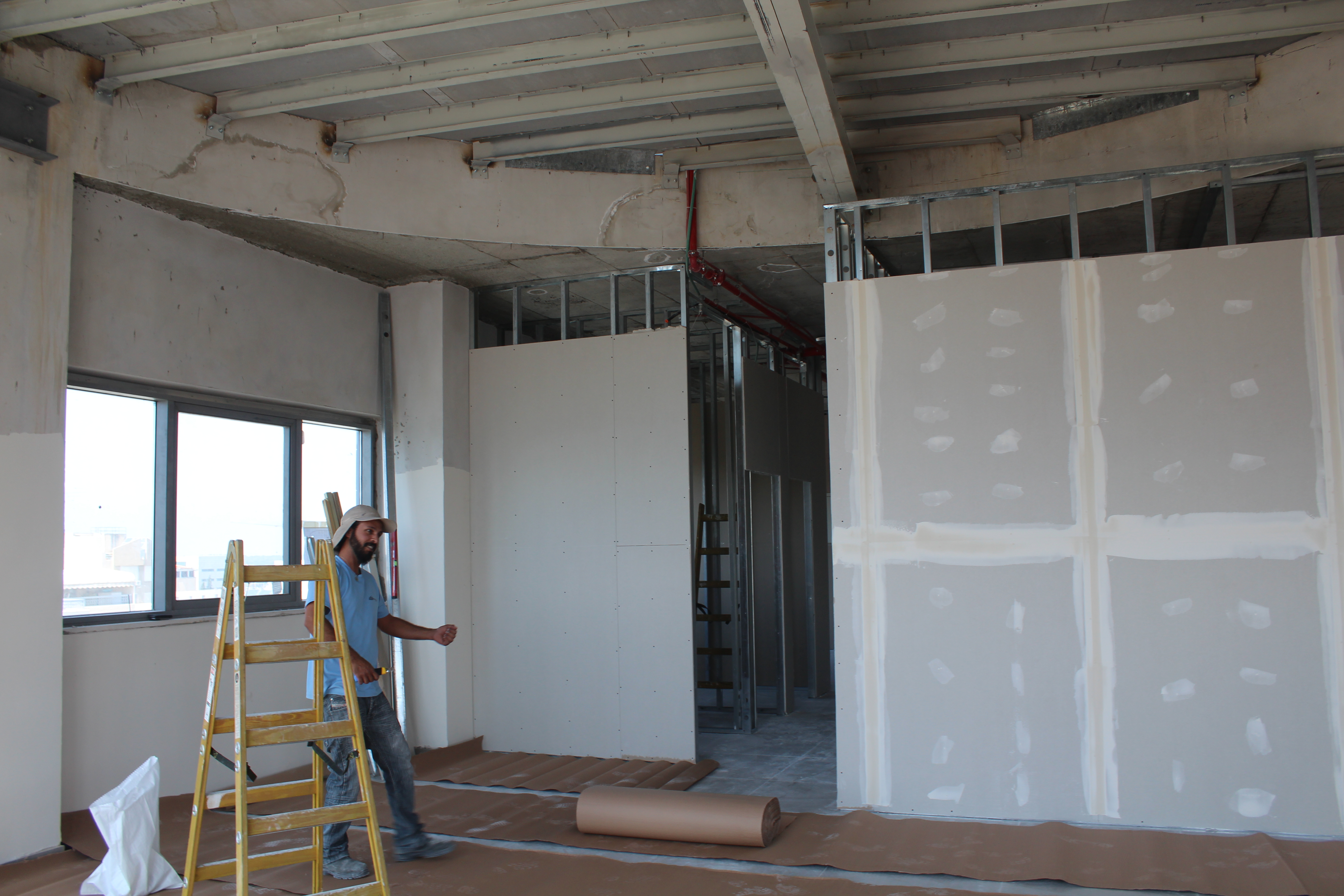 שיפוץ בניין