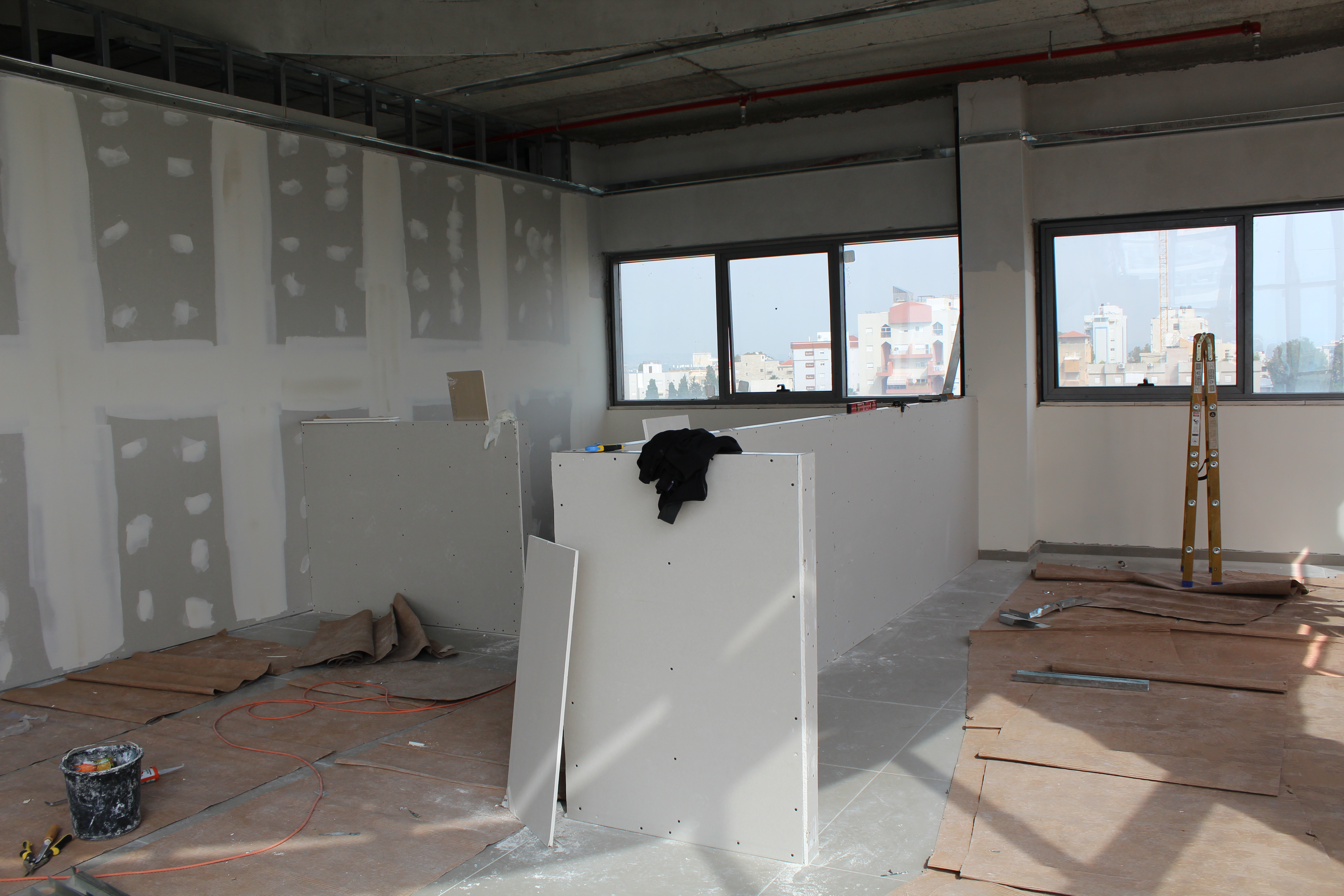 שיפוץ בניין