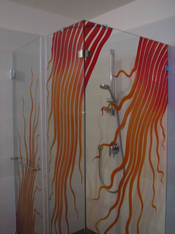 עבודות זכוכית בבית