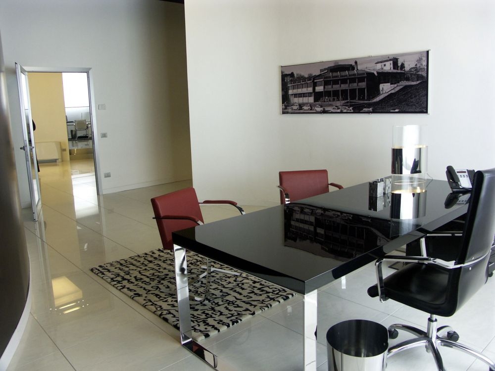 אולם תצוגה OTTAVIANI