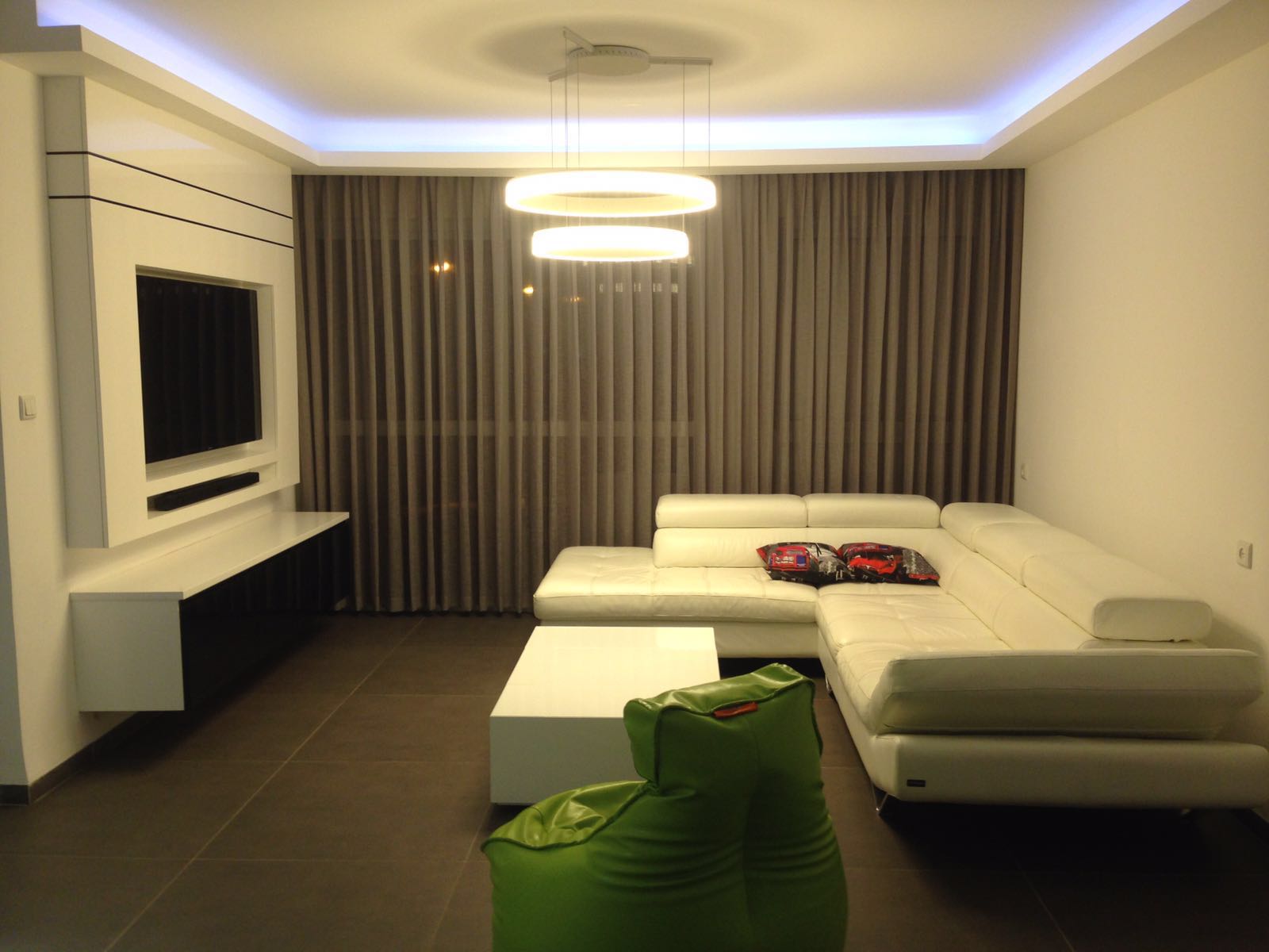 צילום מעבודה של ליאור בנישו