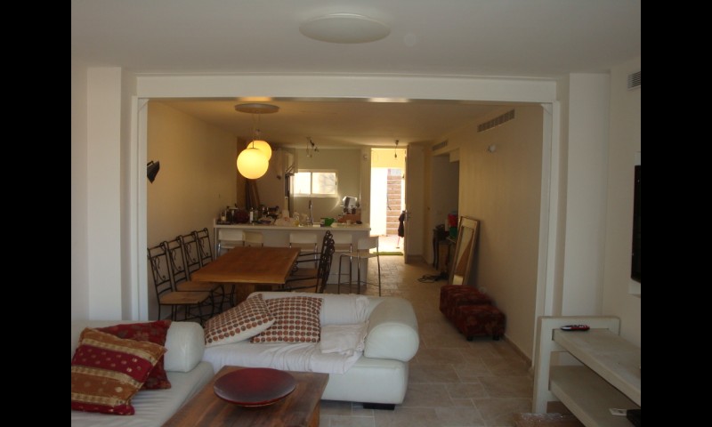 בניית יחידת דיור ושיפוץ בית פרטי