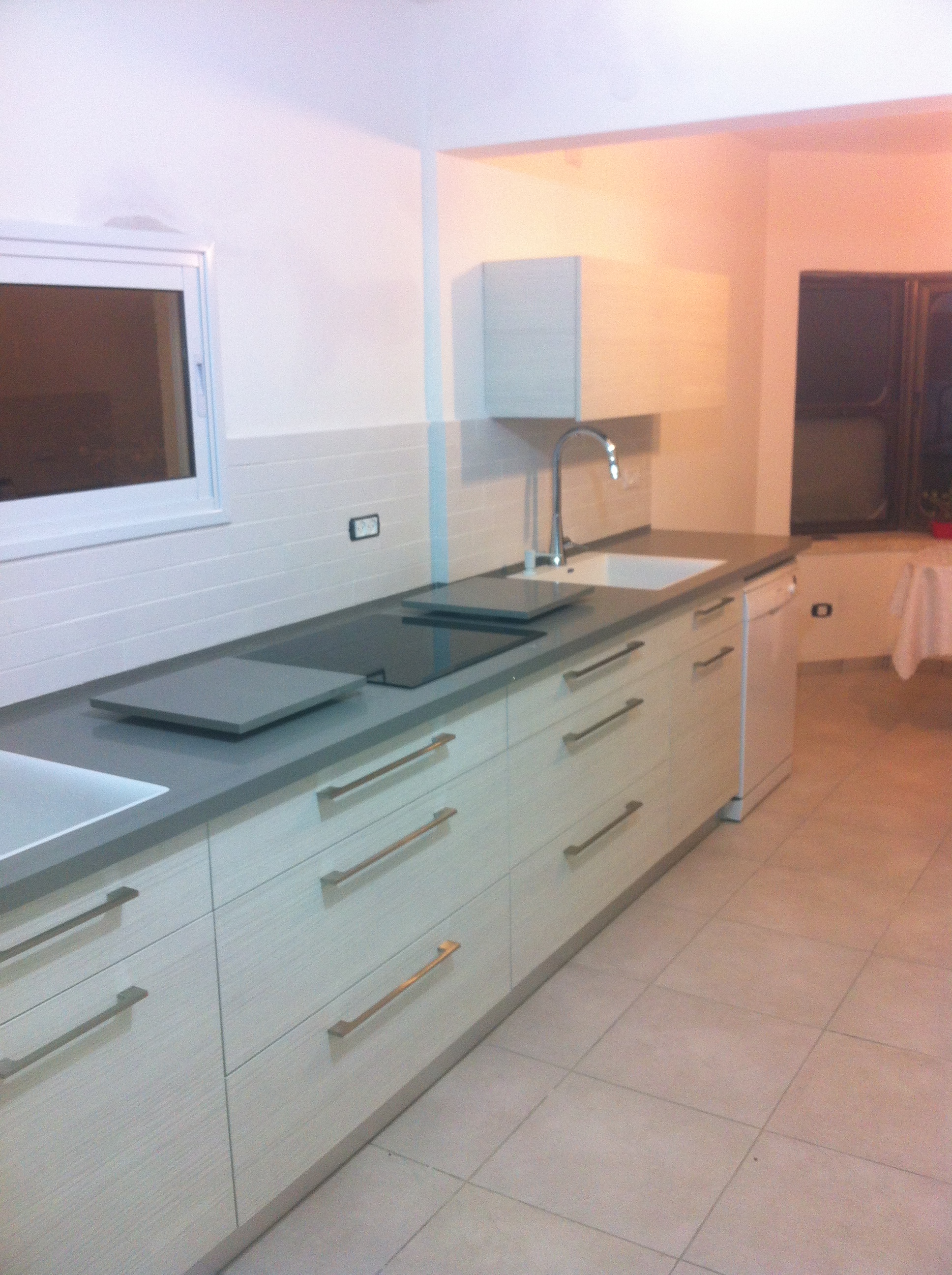 שיפוץ מטבח וסלון בישוב