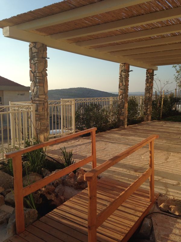 בנייה אומנותית באבן טבעית