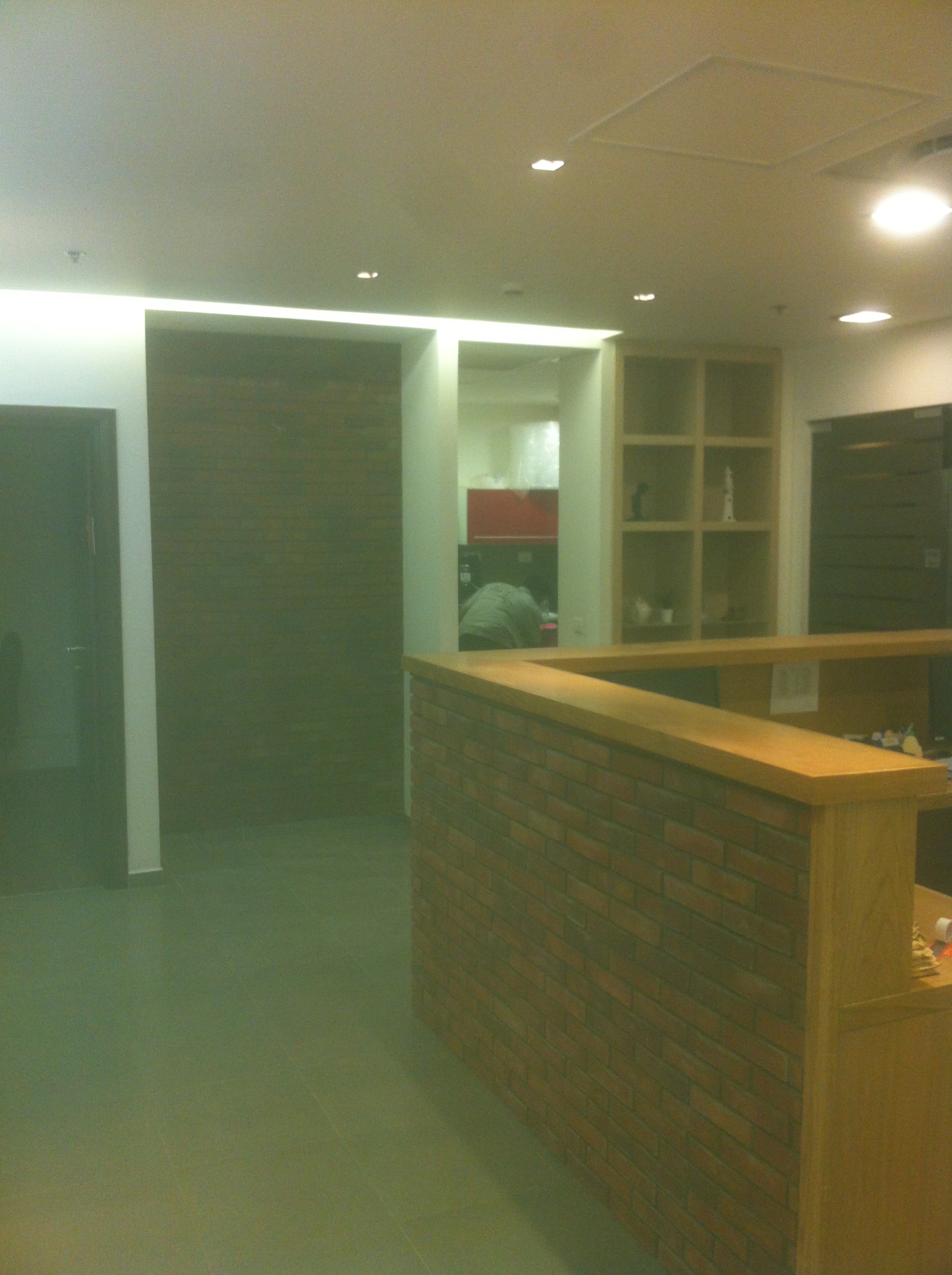 בניית דלפק משרדי