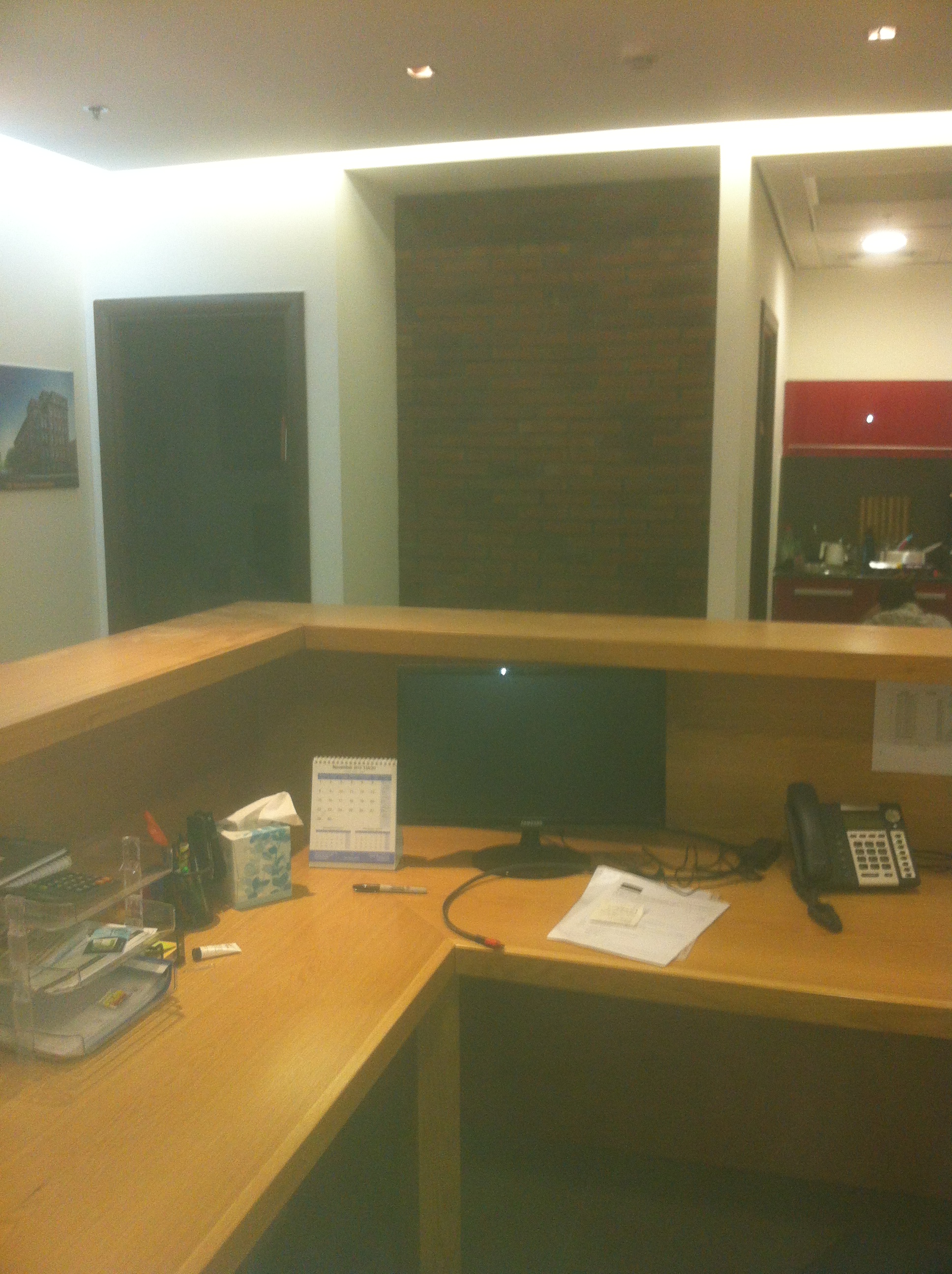 בניית דלפק משרדי