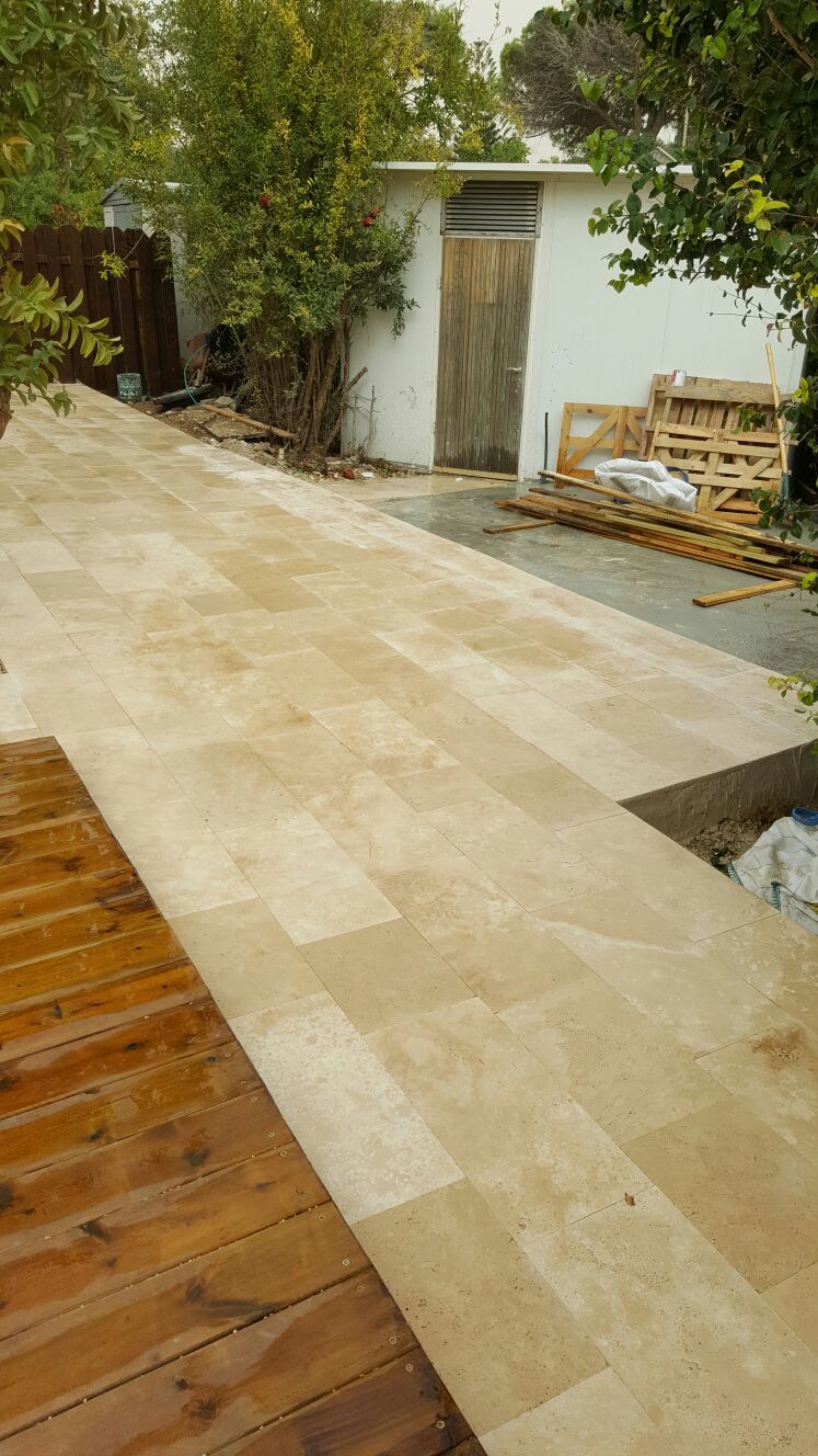 ריצופי חוץ, חיפויי קיר ודקים