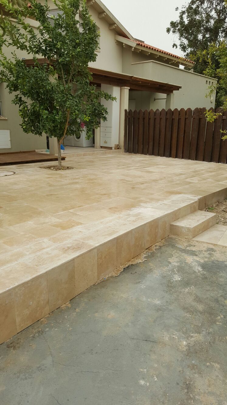 ריצופי חוץ, חיפויי קיר ודקים