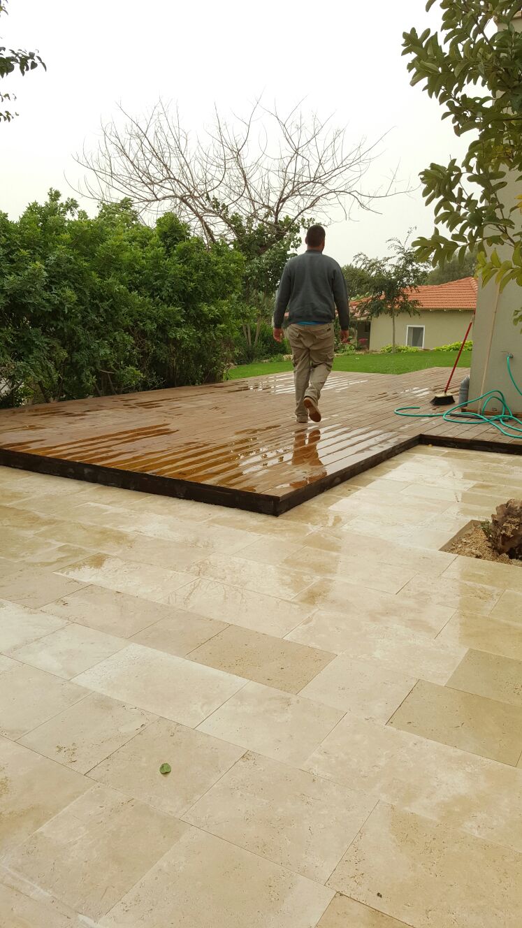 ריצופי חוץ, חיפויי קיר ודקים