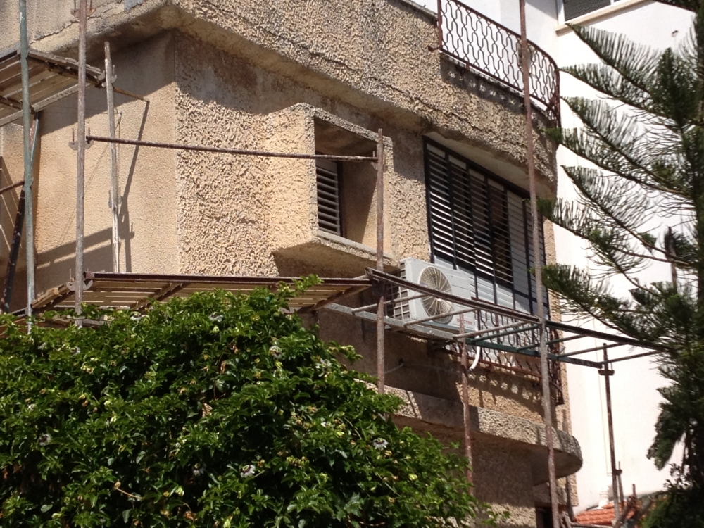 שיפוץ חיצוני ושיפוץ קוסמטי לבית פרטי