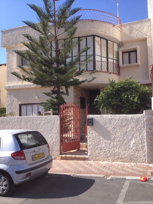 שיפוץ חיצוני ושיפוץ קוסמטי לבית פרטי