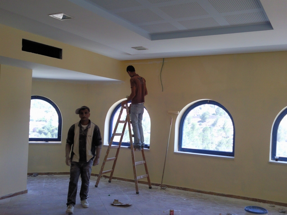 שיפוץ בית כנסת בירושלים