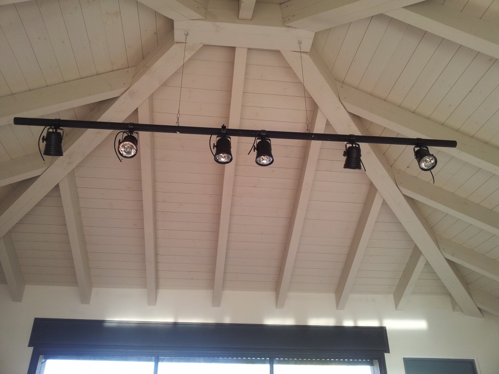 הריסת מבנה ישן ובניה מחדש עד גמר