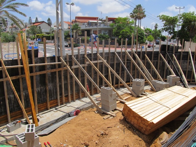 תוספת בנייה