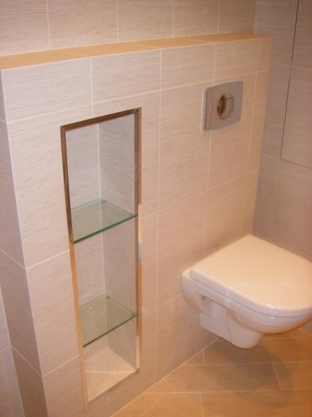 אמבטיות וחדרי שירותים