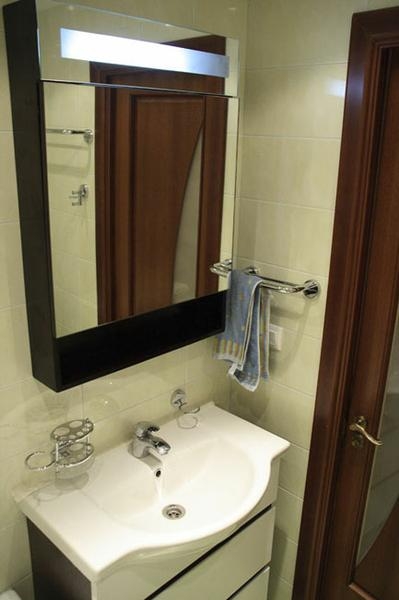 אמבטיות וחדרי שירותים