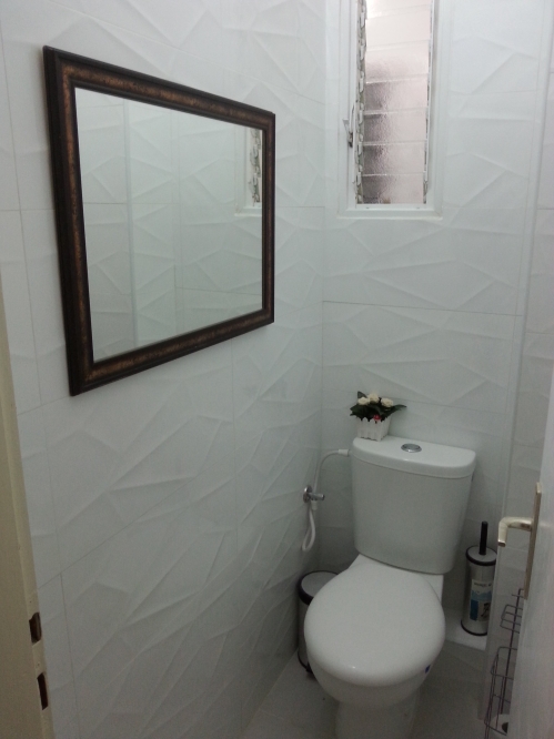 אמבטיות וחדרי שירותים