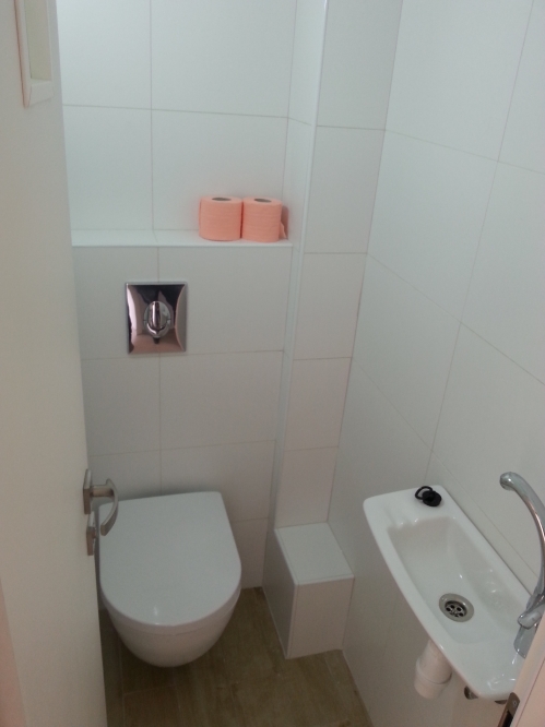 אמבטיות וחדרי שירותים