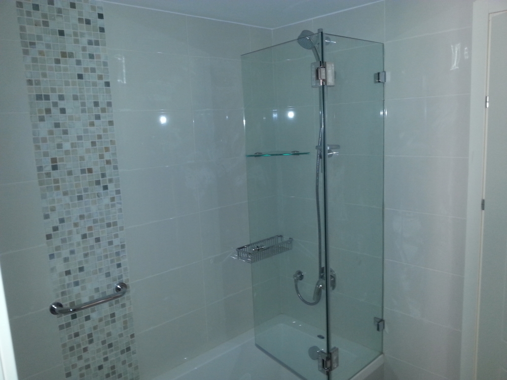 אמבטיות וחדרי שירותים