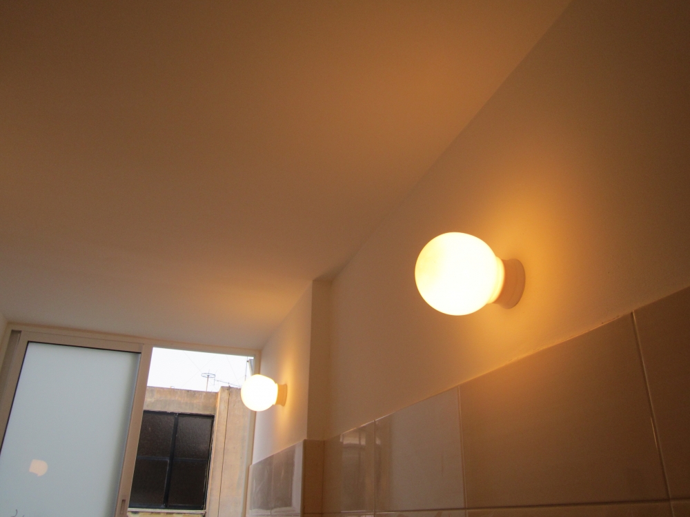 אמבטיות וחדרי שירותים