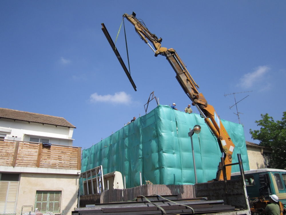 תוספת בניה על גג