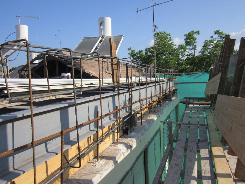 תוספת בניה על גג