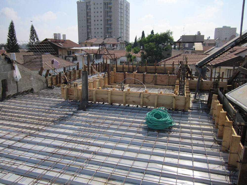 תוספת בניה על גג