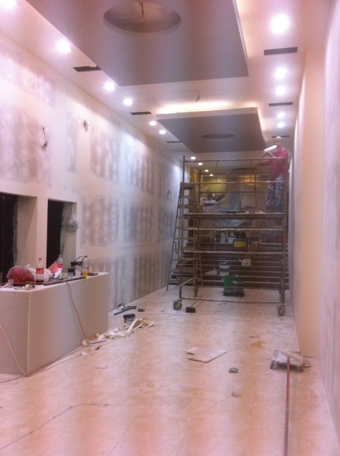 שיפוץ חנות בגדים