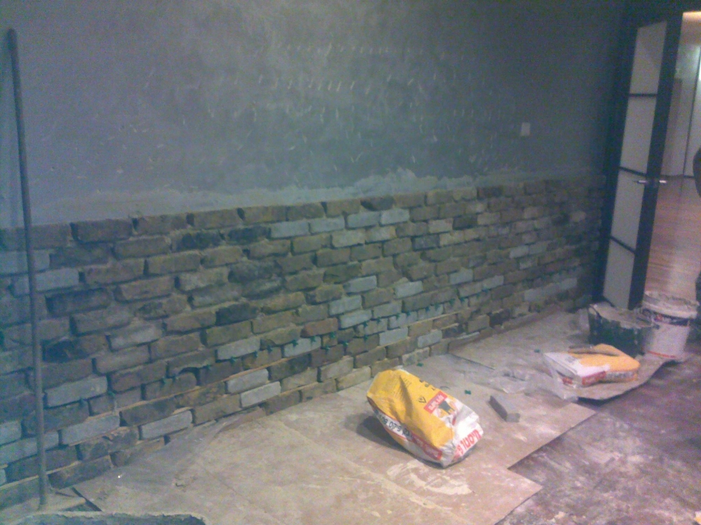 חיפוי קיר באבן עתיקה