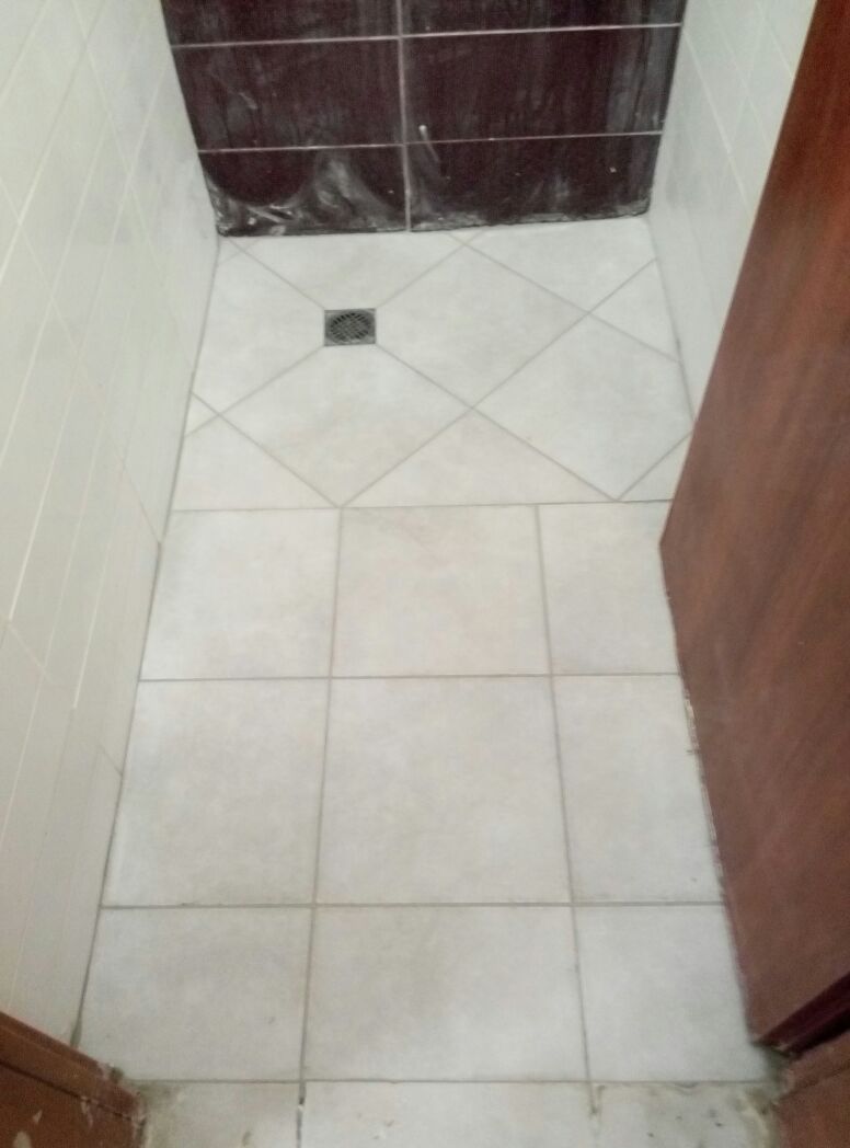 תיקון נזילה במקלחון