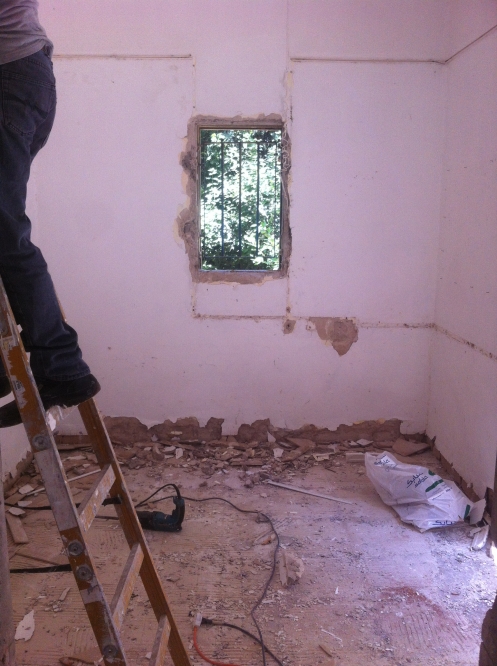 הקמת שירותים בבית ספר