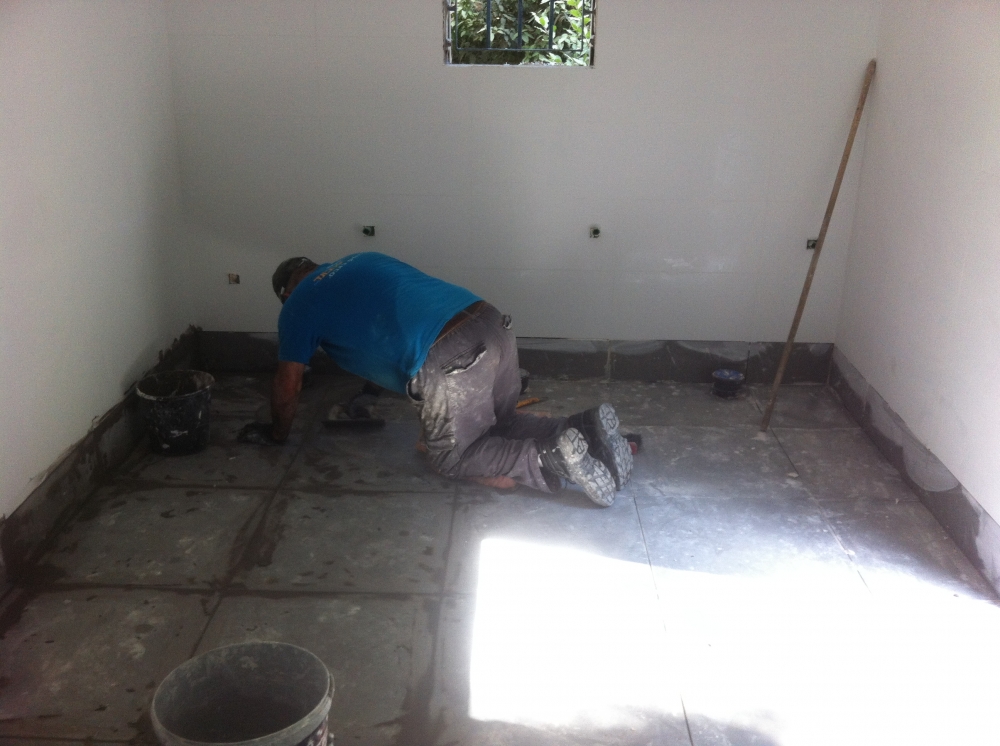 הקמת שירותים בבית ספר