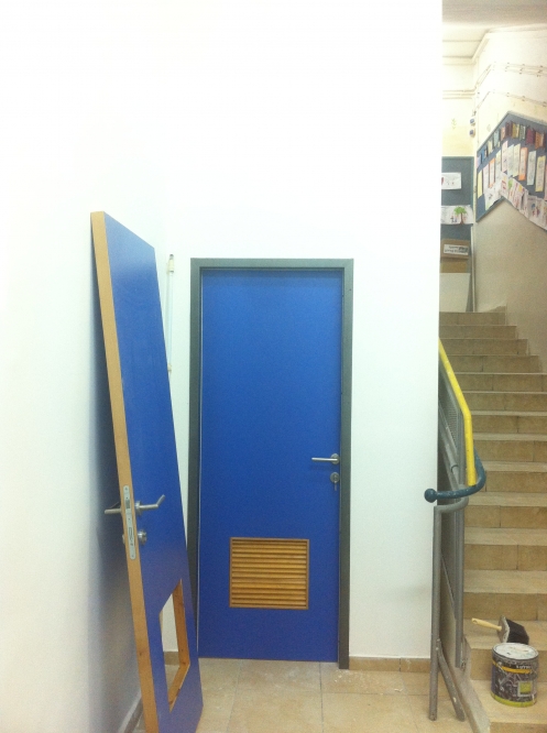 הקמת שירותים בבית ספר