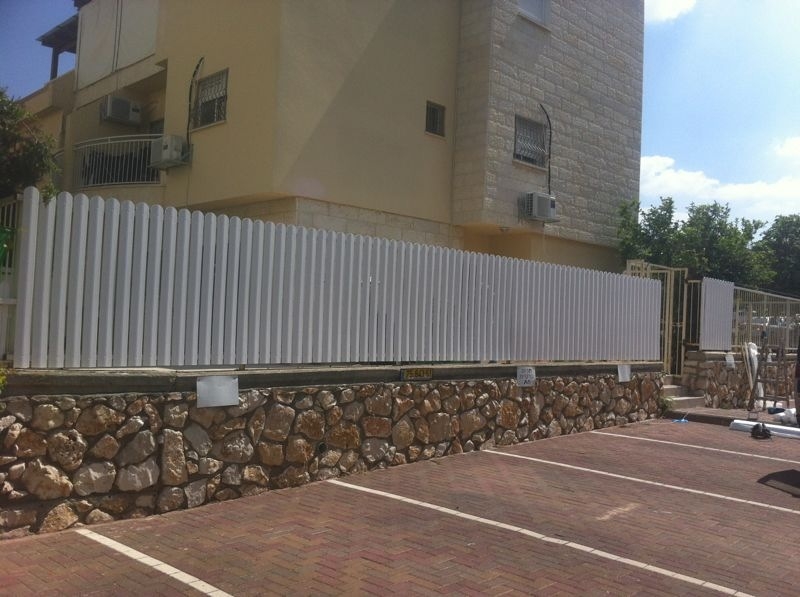 גדר, תיקונים וצבע