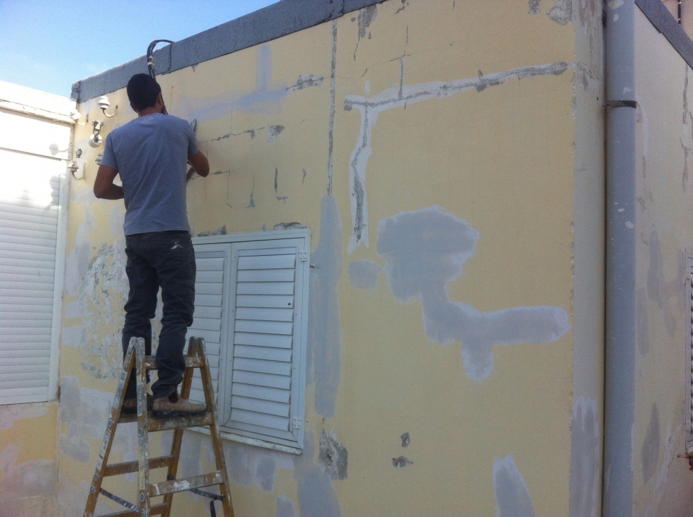 עבודת צבע - פנים וחוץ