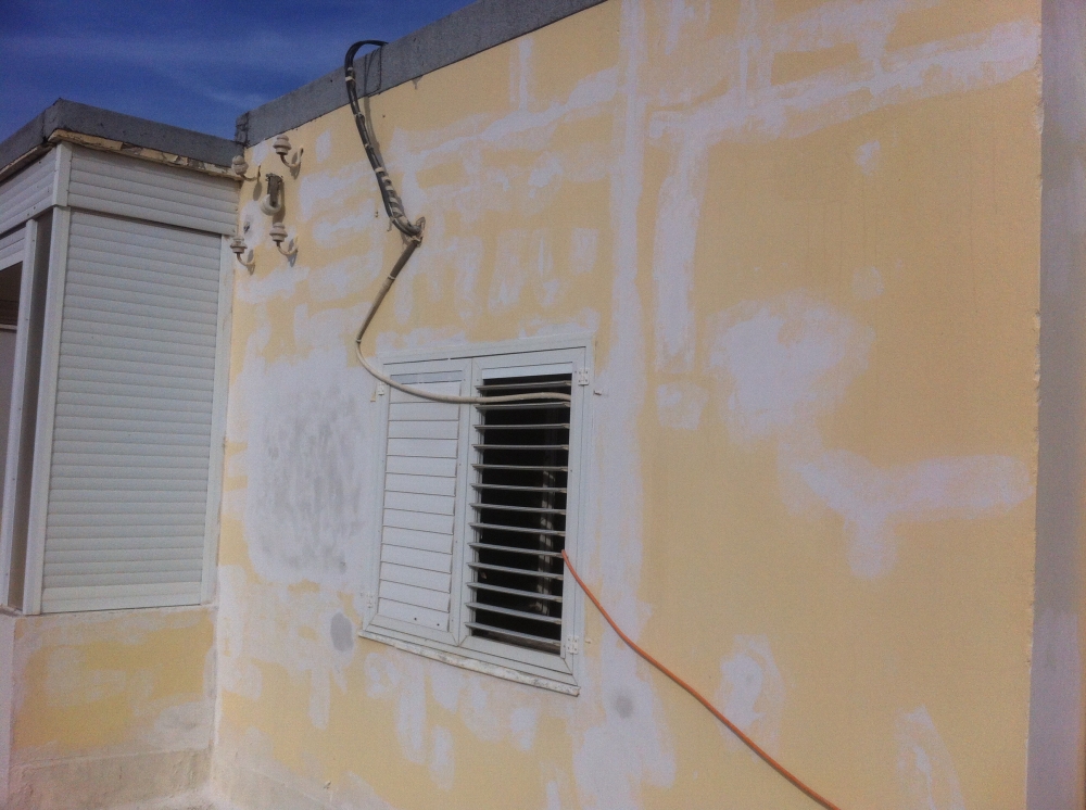 עבודת צבע - פנים וחוץ