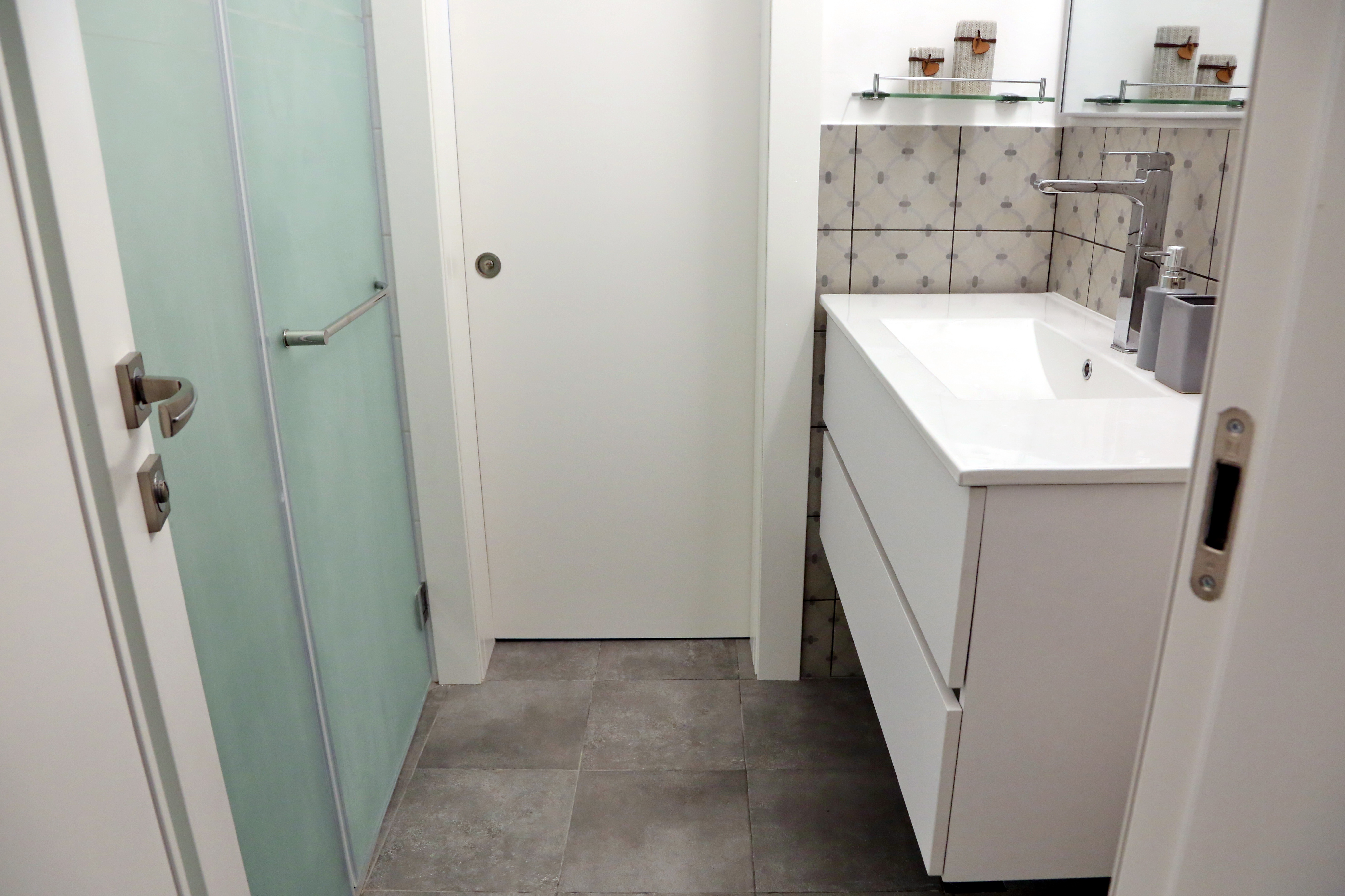 ××¨××× ×§××¨ ××¢××××¨ ××¤××¨