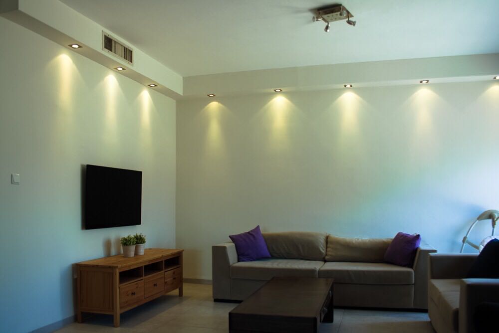 שיפוץ סלון ומטבח