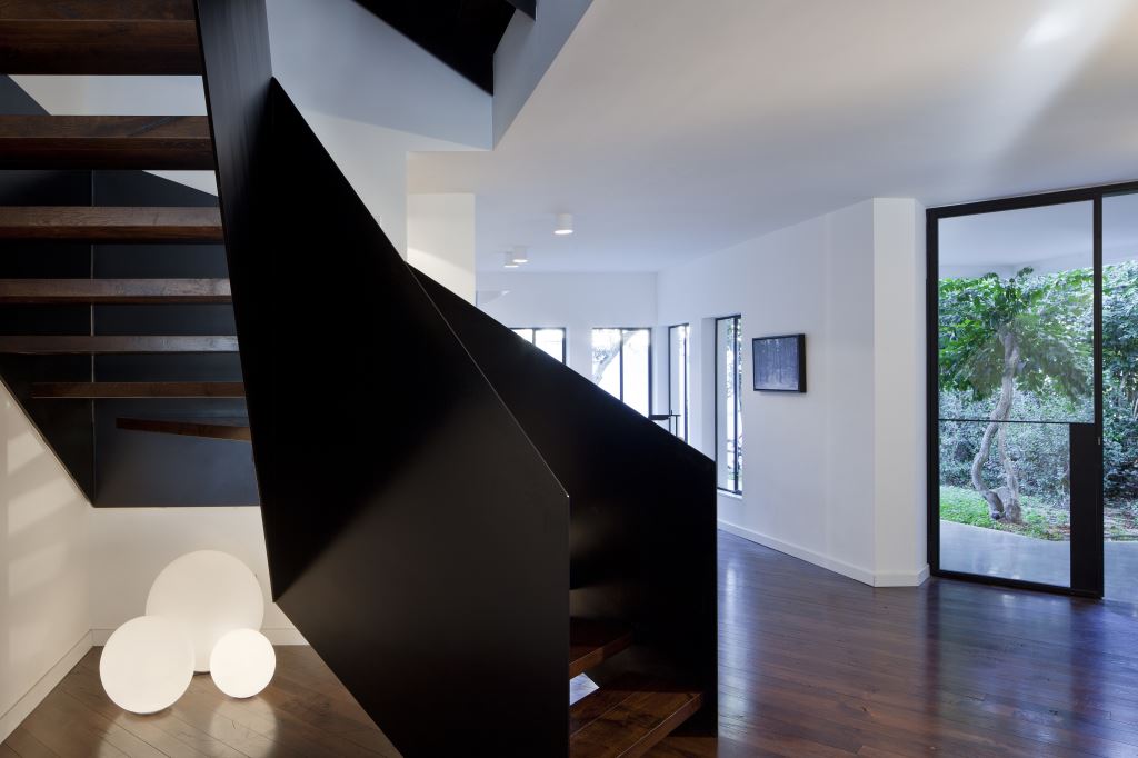 ×××¨×××ª