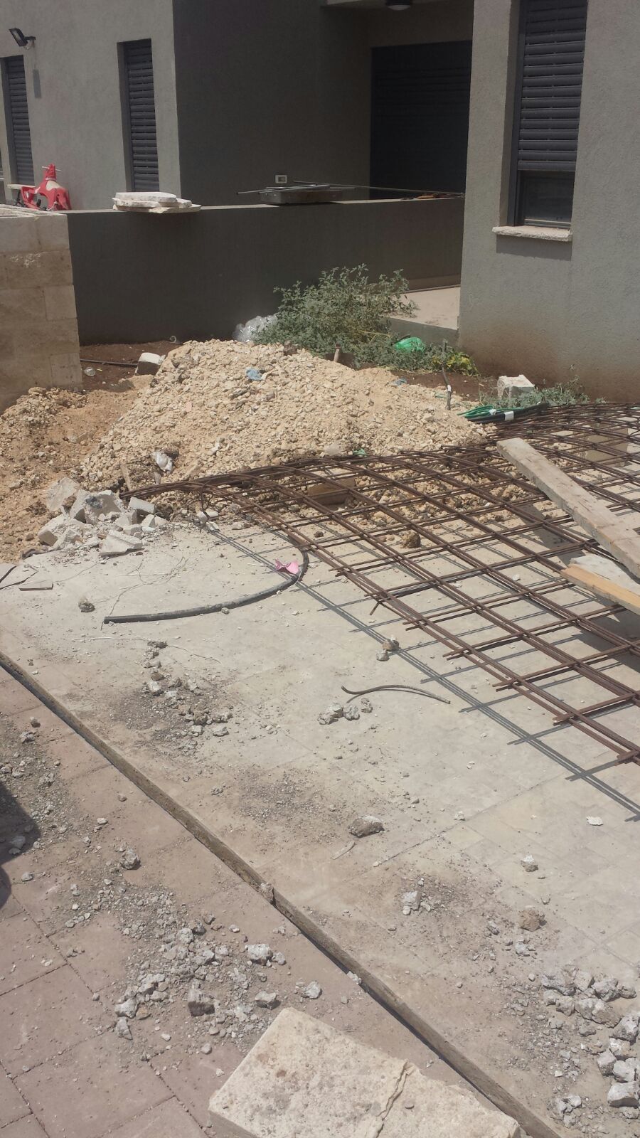 פיתוח אבנים משתלבות ועבודות חוץ