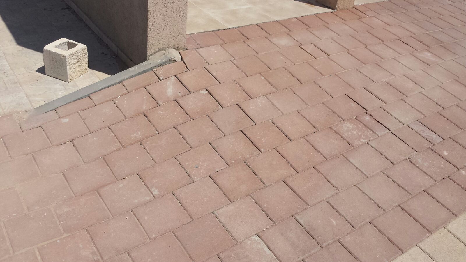 פיתוח אבנים משתלבות ועבודות חוץ