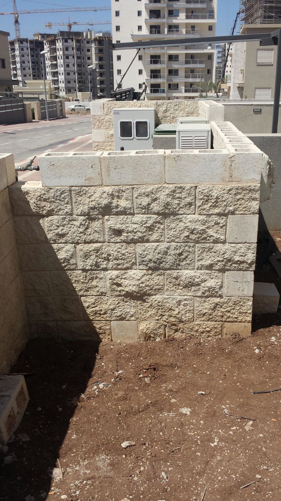 פיתוח אבנים משתלבות ועבודות חוץ