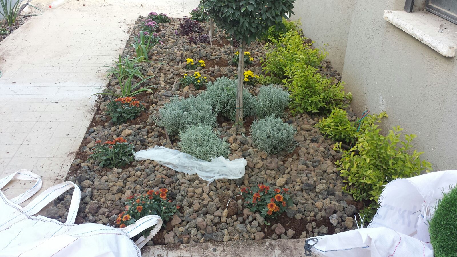 פיתוח אבנים משתלבות ועבודות חוץ