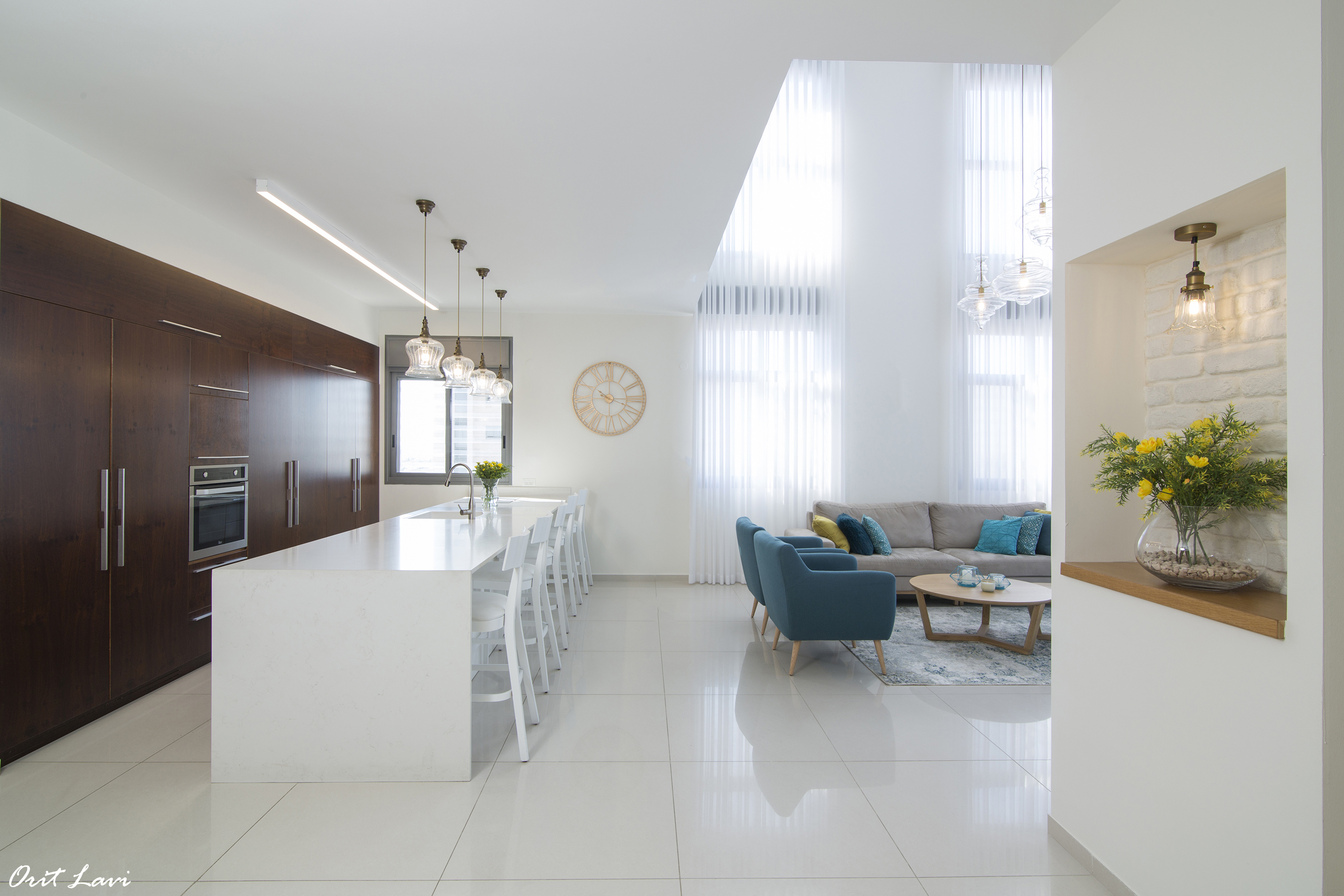 מגוון פרוייקטים של בתים פרטיים ודירות