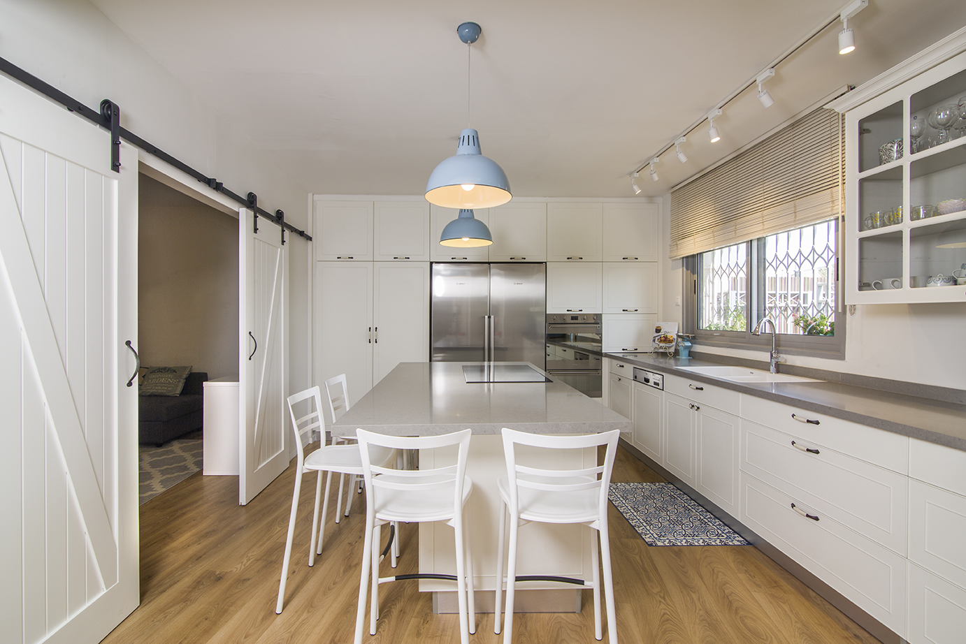 מגוון פרוייקטים של בתים פרטיים ודירות