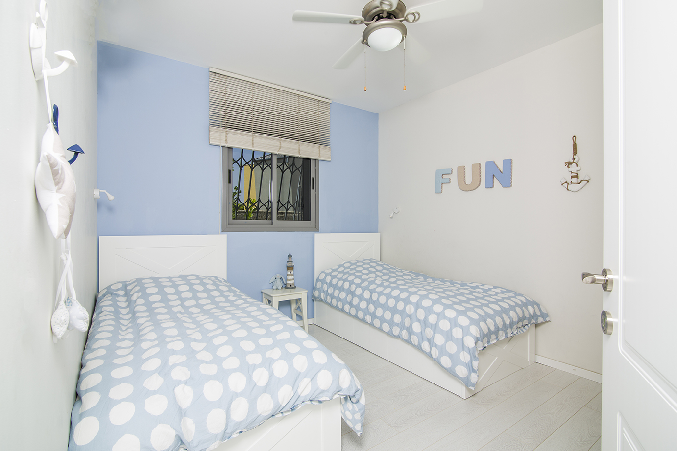 מגוון פרוייקטים של בתים פרטיים ודירות