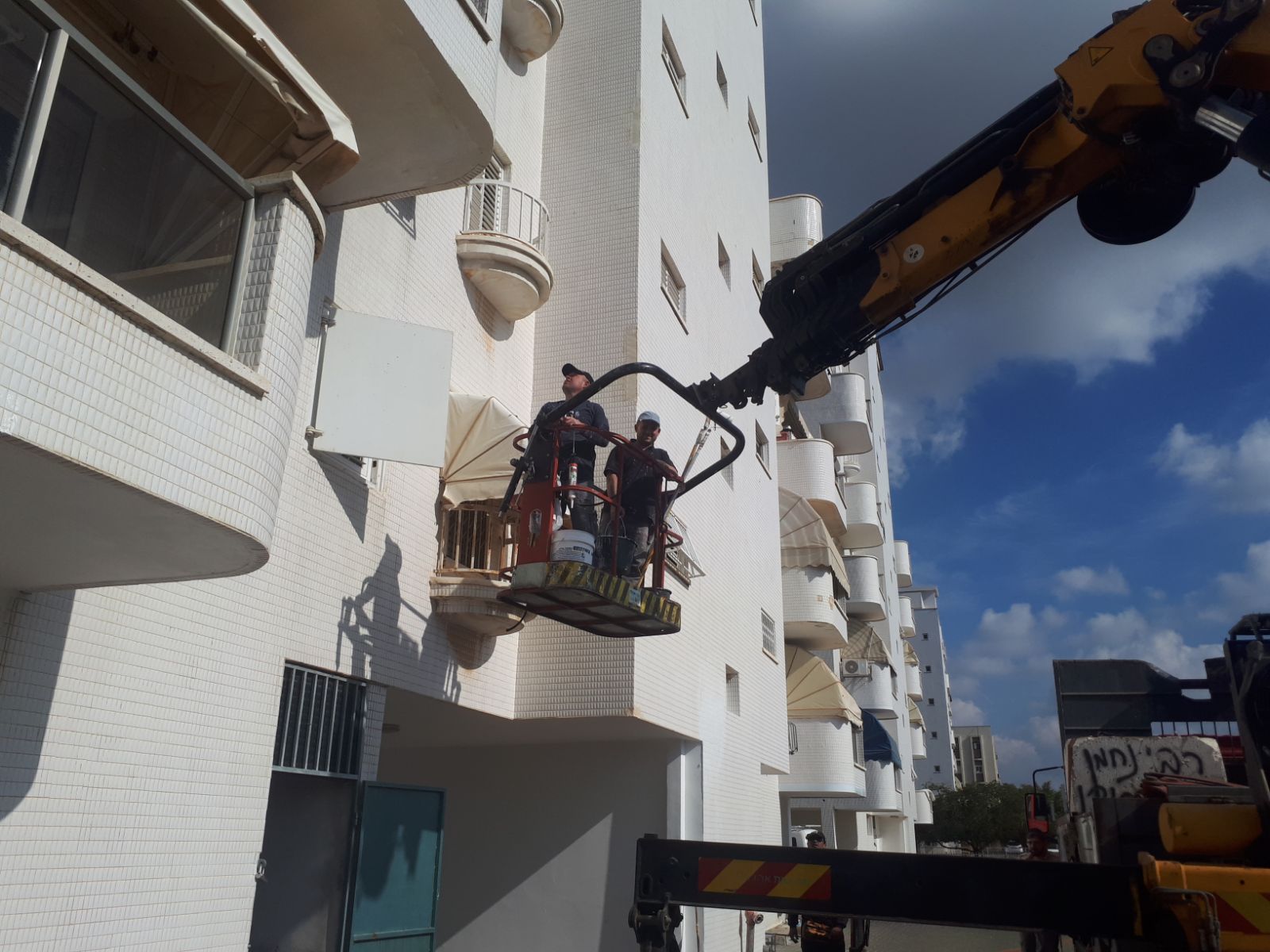 שיפוץ חיצוני בבניין