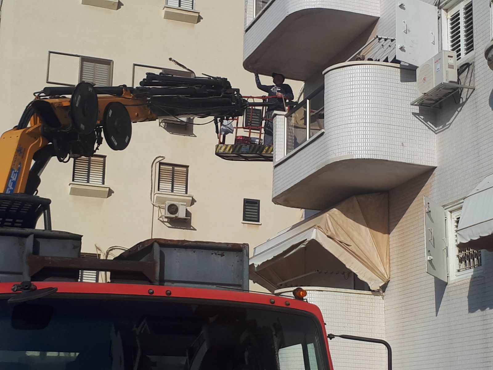 שיפוץ חיצוני בבניין