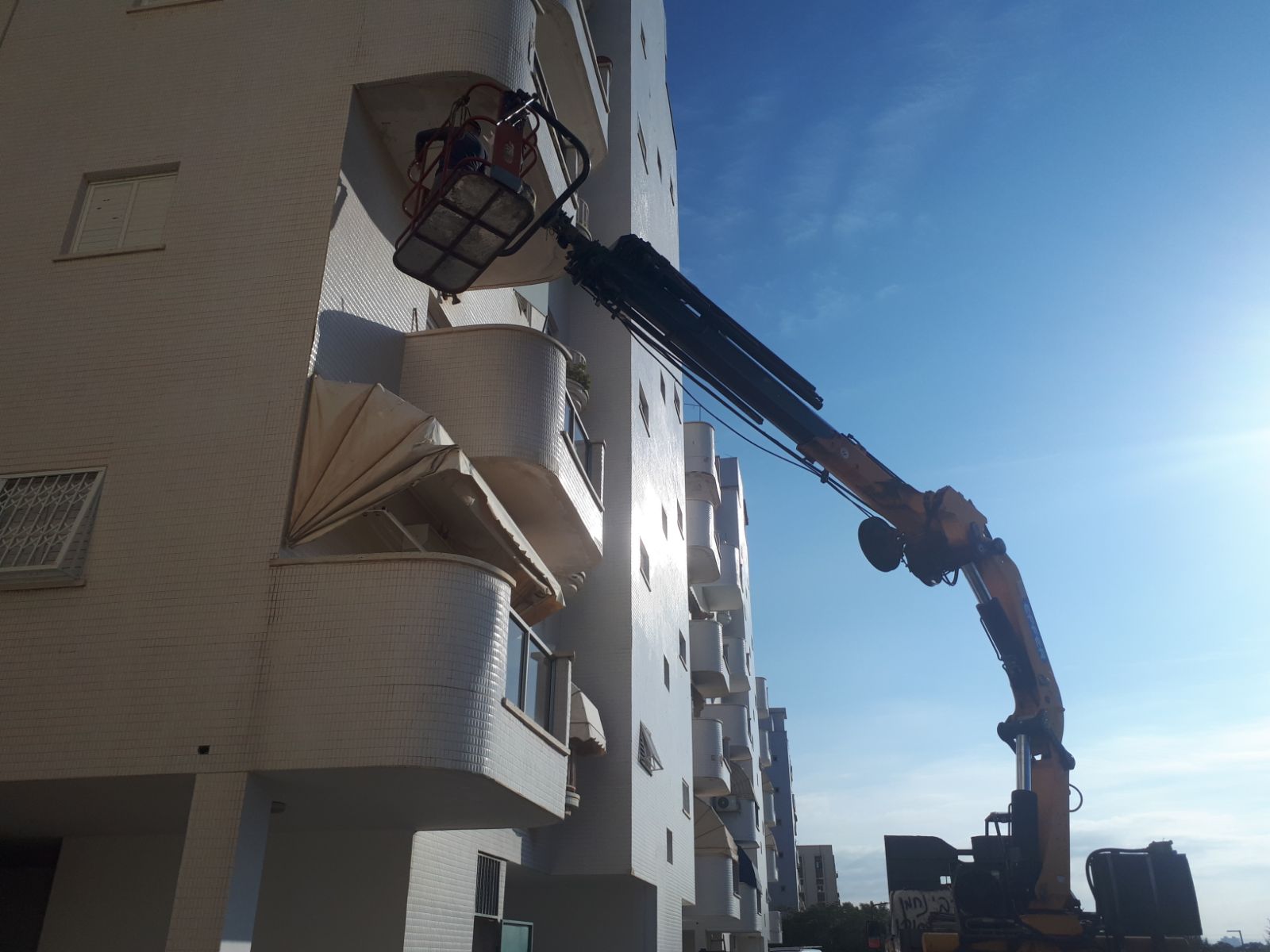 שיפוץ חיצוני בבניין